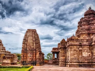 Chalukya of Badami, Pallavas, Pandyas