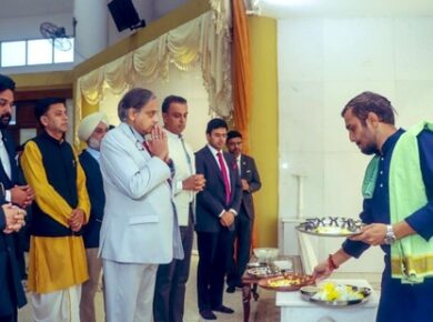 Shashi Tharoor and Sarfaraz Ahmad offering prayers at Panama temple during Indian delegation visit, 2025