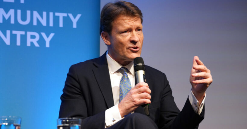 Burqa Ban Debate: Richard Tice urges a national discussion on banning full-face veils. Party chair Zia Yusuf resigns amid backlash—strong free‑speech concerns, internal strife, and what it signals for Reform UK.