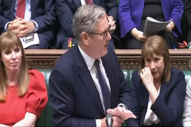 Rachel Reeves Tears PMQs – Sister Ellie Reeves Supports Chancellor