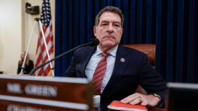 Mark Green resigns from Congress, further shrinking House GOP majority Mark Green has endorsed Army veteran Matt Van Epps as his successor in the House of Representatives Rep. Mark Green's last day in office was Sunday, leaving 219 Republicans and 212 Democrats in the U.S. House of Representatives. With Green's departure, there are now 431 House members and four vacancies, including those from late Democratic Reps. Sylvester Turner of Texas, Raul Grijalva of Arizona, and Gerry Connolly of Virginia. Green, the Republican from Tennessee, said last month that he would leave Congress for the private sector once the House voted again on President Donald Trump's "big, beautiful bill," in a statement first obtained by Fox News Digital. "It is with a heavy heart that I announce my retirement from Congress. Recently, I was offered an opportunity in the private sector that was too exciting to pass up. As a result, today I notified the Speaker and the House of Representatives that I will resign from Congress as soon as the House votes once again on the reconciliation package," Green said. And with the House of Representatives passing Trump's megabill by a self-imposed July 4th deadline, Green shared with Fox News that his last day in Congress would be Sunday, July 20. He called serving Tennessee's 7th Congressional District "the honor of a lifetime." "They asked me to deliver on the conservative values and principles we all hold dear, and I did my level best to do so. Along the way, we passed historic tax cuts, worked with President Trump to secure the border, and defended innocent life. I am extremely proud of my work as chairman of the Homeland Security Committee, and want to thank my staff, both in my 7th District office, as well as the professional staff on that committee," Green said. Green acknowledged in his statement that he had previously geared up to retire in the last Congress, but reversed course. "Though I planned to retire at the end of the previous Congress, I stayed to ensure that President Trump’s border security measures and priorities make it through Congress," he said. By overseeing the border security portion of the reconciliation package, I have done that. After that, I will retire, and there will be a special election to replace me." Green is an Army veteran who has served in Congress since 2019. As House Homeland Security Committee chair, he oversaw Republicans' impeachment of former Biden administration DHS Secretary Alejandro Mayorkas. Even with Green's departure from Congress, it's a safe bet to assume his House seat will stay in Republican hands. The district voted for Trump by more than 20 percentage points over former Vice President Kamala Harris last year. Fox News Digital was first to report last week that Green endorsed Matt Van Epps to replace him in the U.S. House of Representatives. Green called Van Epps, a decorated Army veteran and the former commissioner of Tennessee's Department of General Services (DGS), a "true warrior." "Matt Van Epps has my complete and total endorsement," Green shared in a statement with Fox News Digital. Green revealed that he served in the same Army special operations unit as Van Epps, which he described as "a brotherhood that cannot be replicated anywhere else." In a statement shared first with Fox News Digital, Van Epps said he was "deeply honored" to receive Green's endorsement and "ready to put the people of the 7th District first." "Congressman Green has left some very large shoes to fill, but I’m ready to step in and continue his work on behalf of Tennesseans," Van Epps said. CLICK HERE TO GET THE FOX NEWS APP Several Republican candidates have announced their own congressional campaigns, including Montgomery County Commissioner Jason Knight, U.S. Army veteran Jonathan Thorp, Mason Foley of Main Street Health, and state Reps. Jay Reedy, Lee Reeves and Jody Barrett. Update the content with 90% of English Change share high ranking meta description, and 5 focus keywords (should appear in the SEO title, meta description, at the beginning of the content and in the content) (in comma), 20 tags (in comma) 1st Heading should be in H2 (size = 18pt and bold) and rest Headings should be in H3 (size = 18pt and bold) and Last Heading should be in H4 tag (size = 18pt and bold) use icon for all headings according to heading. highlight content with bold italic underline for key points. Keep this is mind- Add Focus Keyword to the SEO title. Add Focus Keyword to your SEO Meta Description. Use Focus Keyword in the URL. Use Focus Keyword at the beginning of your content. Use Focus Keyword in the content. Content should be 800-2500 words long.