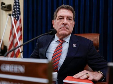 Mark Green resigns from Congress, further shrinking House GOP majority Mark Green has endorsed Army veteran Matt Van Epps as his successor in the House of Representatives Rep. Mark Green's last day in office was Sunday, leaving 219 Republicans and 212 Democrats in the U.S. House of Representatives. With Green's departure, there are now 431 House members and four vacancies, including those from late Democratic Reps. Sylvester Turner of Texas, Raul Grijalva of Arizona, and Gerry Connolly of Virginia. Green, the Republican from Tennessee, said last month that he would leave Congress for the private sector once the House voted again on President Donald Trump's "big, beautiful bill," in a statement first obtained by Fox News Digital. "It is with a heavy heart that I announce my retirement from Congress. Recently, I was offered an opportunity in the private sector that was too exciting to pass up. As a result, today I notified the Speaker and the House of Representatives that I will resign from Congress as soon as the House votes once again on the reconciliation package," Green said. And with the House of Representatives passing Trump's megabill by a self-imposed July 4th deadline, Green shared with Fox News that his last day in Congress would be Sunday, July 20. He called serving Tennessee's 7th Congressional District "the honor of a lifetime." "They asked me to deliver on the conservative values and principles we all hold dear, and I did my level best to do so. Along the way, we passed historic tax cuts, worked with President Trump to secure the border, and defended innocent life. I am extremely proud of my work as chairman of the Homeland Security Committee, and want to thank my staff, both in my 7th District office, as well as the professional staff on that committee," Green said. Green acknowledged in his statement that he had previously geared up to retire in the last Congress, but reversed course. "Though I planned to retire at the end of the previous Congress, I stayed to ensure that President Trump’s border security measures and priorities make it through Congress," he said. By overseeing the border security portion of the reconciliation package, I have done that. After that, I will retire, and there will be a special election to replace me." Green is an Army veteran who has served in Congress since 2019. As House Homeland Security Committee chair, he oversaw Republicans' impeachment of former Biden administration DHS Secretary Alejandro Mayorkas. Even with Green's departure from Congress, it's a safe bet to assume his House seat will stay in Republican hands. The district voted for Trump by more than 20 percentage points over former Vice President Kamala Harris last year. Fox News Digital was first to report last week that Green endorsed Matt Van Epps to replace him in the U.S. House of Representatives. Green called Van Epps, a decorated Army veteran and the former commissioner of Tennessee's Department of General Services (DGS), a "true warrior." "Matt Van Epps has my complete and total endorsement," Green shared in a statement with Fox News Digital. Green revealed that he served in the same Army special operations unit as Van Epps, which he described as "a brotherhood that cannot be replicated anywhere else." In a statement shared first with Fox News Digital, Van Epps said he was "deeply honored" to receive Green's endorsement and "ready to put the people of the 7th District first." "Congressman Green has left some very large shoes to fill, but I’m ready to step in and continue his work on behalf of Tennesseans," Van Epps said. CLICK HERE TO GET THE FOX NEWS APP Several Republican candidates have announced their own congressional campaigns, including Montgomery County Commissioner Jason Knight, U.S. Army veteran Jonathan Thorp, Mason Foley of Main Street Health, and state Reps. Jay Reedy, Lee Reeves and Jody Barrett. Update the content with 90% of English Change share high ranking meta description, and 5 focus keywords (should appear in the SEO title, meta description, at the beginning of the content and in the content) (in comma), 20 tags (in comma) 1st Heading should be in H2 (size = 18pt and bold) and rest Headings should be in H3 (size = 18pt and bold) and Last Heading should be in H4 tag (size = 18pt and bold) use icon for all headings according to heading. highlight content with bold italic underline for key points. Keep this is mind- Add Focus Keyword to the SEO title. Add Focus Keyword to your SEO Meta Description. Use Focus Keyword in the URL. Use Focus Keyword at the beginning of your content. Use Focus Keyword in the content. Content should be 800-2500 words long.