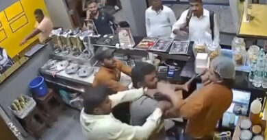 Staffer assaulted for refusing to provide extra cup at Bengaluru coffee shop. Watch shocking CCTV footage and learn how this small request escalated into violence. Justice demanded.