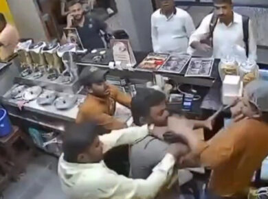 Staffer assaulted for refusing to provide extra cup at Bengaluru coffee shop. Watch shocking CCTV footage and learn how this small request escalated into violence. Justice demanded.