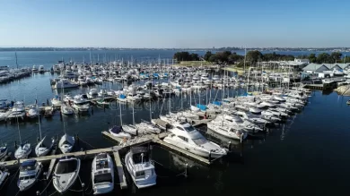 Right-of-Way Sailboat vs Barge Rules – Coast Guard Navigation Insights