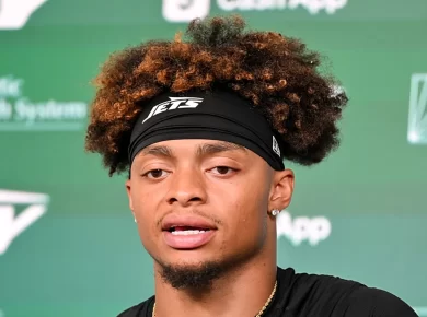 Justin Fields Injury Update: Jets Avoid Disaster as Quarterback Dislocates Toe in Practice