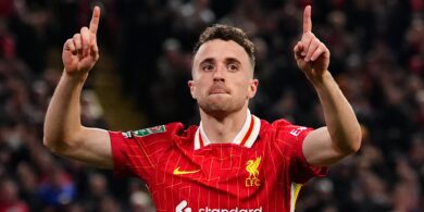 Wimbledon breaks dress code for the first time in 148 years by allowing black armbands in tribute to footballer Diogo Jota. A powerful moment of unity and compassion across sports.