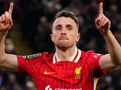 Wimbledon breaks dress code for the first time in 148 years by allowing black armbands in tribute to footballer Diogo Jota. A powerful moment of unity and compassion across sports.