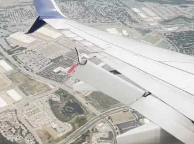 Delta Boeing 737 Wing Flap Breaks Mid‑Flight — FAA Investigation Underway