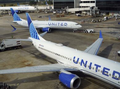 System‑Wide Outage Grounds United Flights: Technology Failure Halts Takeoffs