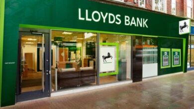 Lloyds Bank Barcode Cash Deposit Rule: New £300 Daily Limit Launches Across 30,000 UK Locations