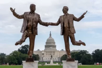Trump-Epstein Statue Trump-Epstein Statue Removal on National Mall
