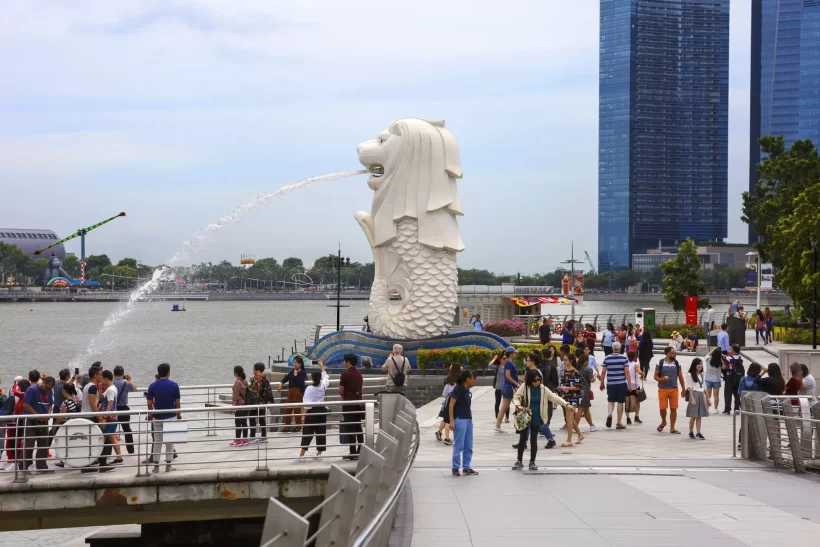 Singapore Population Reaches 6.11 Million in 2025 Fueled by Non‑Resident Growth