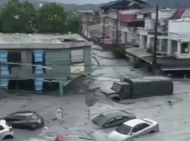 Ragasa Storm Flight Chaos: Super Typhoon Ragasa Landfall & Hong Kong Airport Shutdown