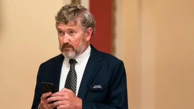 Thomas Massie Epstein Petition Nears 218 Signatures for Floor Vote