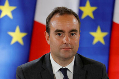 Lecornu Resignation & Stock Market Fallout: French PM Quits After New Cabinet Unveiled