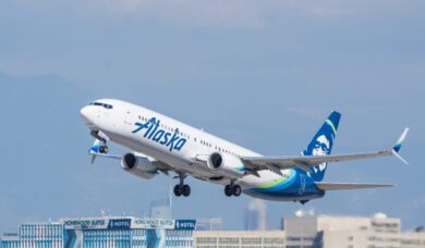 IT Outage Grounds Alaska Airlines Flights Nationwide Major Disruption