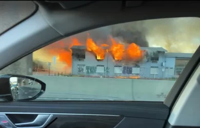 Austin Fire Near UT Austin Downtown Blaze Erupts at Abandoned Hotel