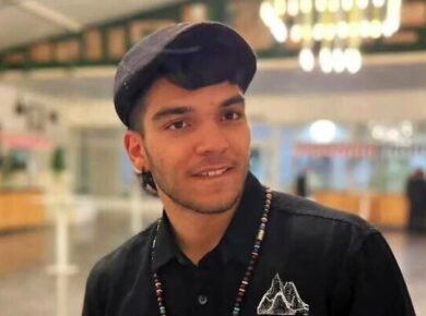 Father of Hostage Brings Four Species for Sukkot Blessing Upon Son’s Release
