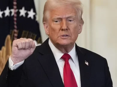 Trump Floats Tariff Dividend and Cash for Health Care – What It Means for Americans
