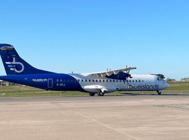 Airlines Step In to Rescue Blue Islands Passengers After Collapse – Emergency Flights & Travel Support