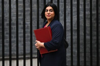 Migrants Face 20-Year Wait for UK Settlement – New Rules Explained