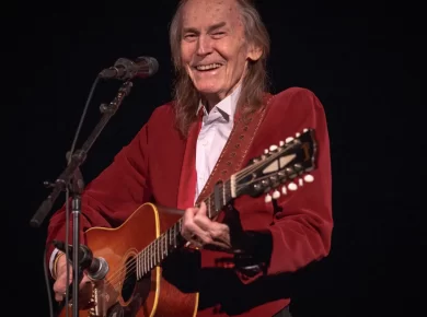 How Gordon Lightfoot Wrote The Wreck of the Edmund Fitzgerald The Story Behind the Iconic Song