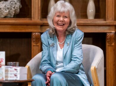 👉 Jilly Cooper Cause of Death Revealed: Author Died from Head Injury After Fall at Gloucestershire Home