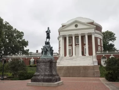 Active shooting at UVA Charlottesville Shannon Library alert raises chaos