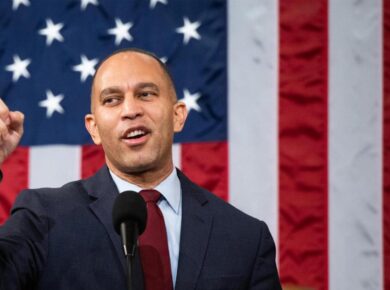 ACA Tax Credits Extension: Democrats Await Leadership Signal to Back GOP Bills