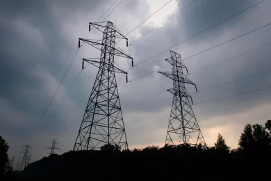Xcel Energy Power Shutoff Colorado: High Winds Trigger Massive Front Range Outages