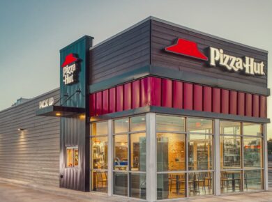 Pizza Hut Store Closures: Hundreds of U.S. Locations Shut as Yum! Brands Reviews Strategy